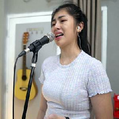Julia Vio - Selalu Mengalah - Seventeen (Akustik Cover).mp3